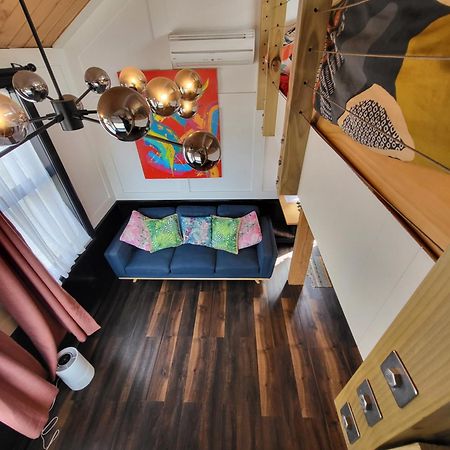 A Stone'S Throw From Town Tiny Home Dunedin Exterior photo