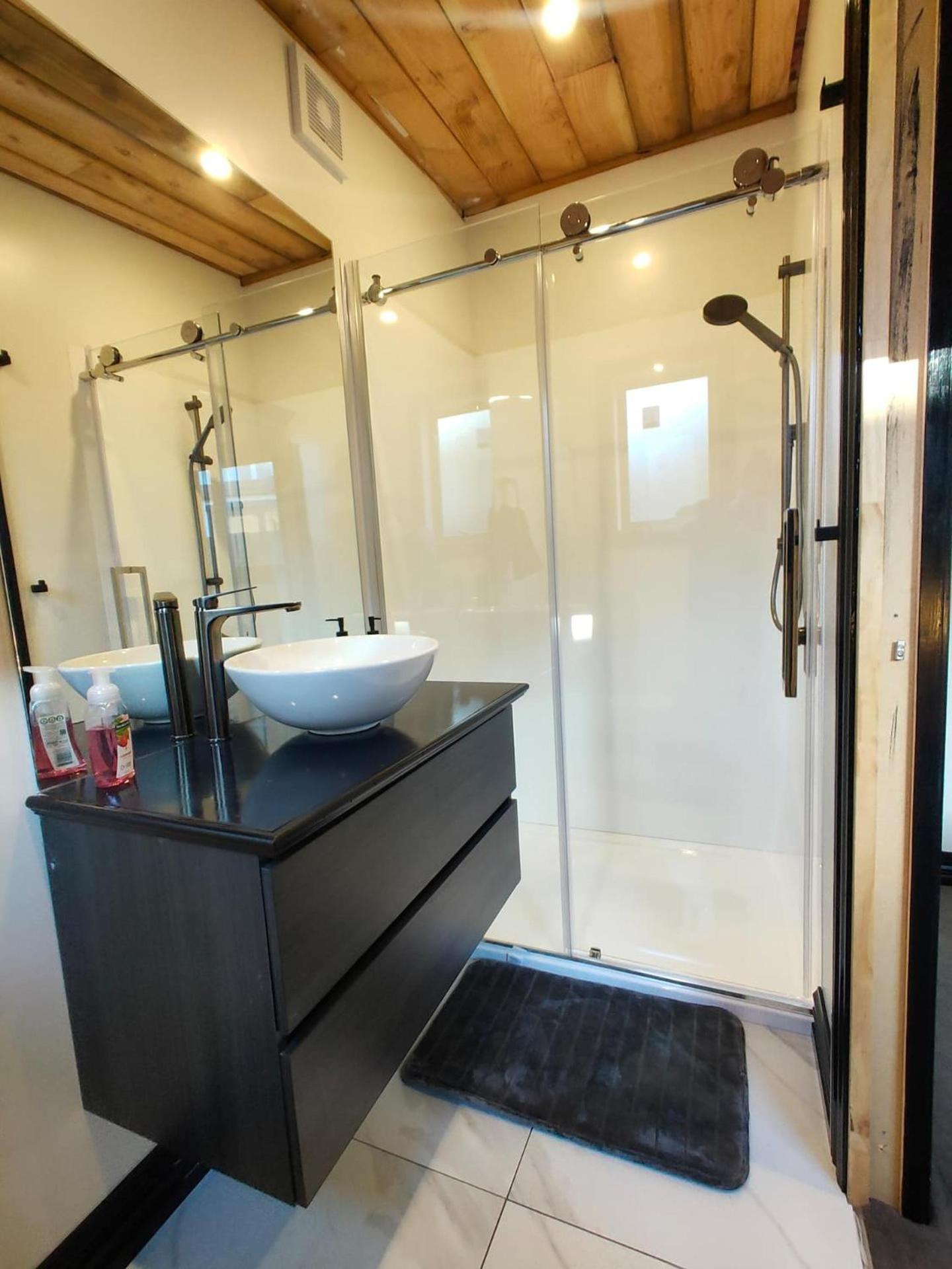 A Stone'S Throw From Town Tiny Home Dunedin Exterior photo