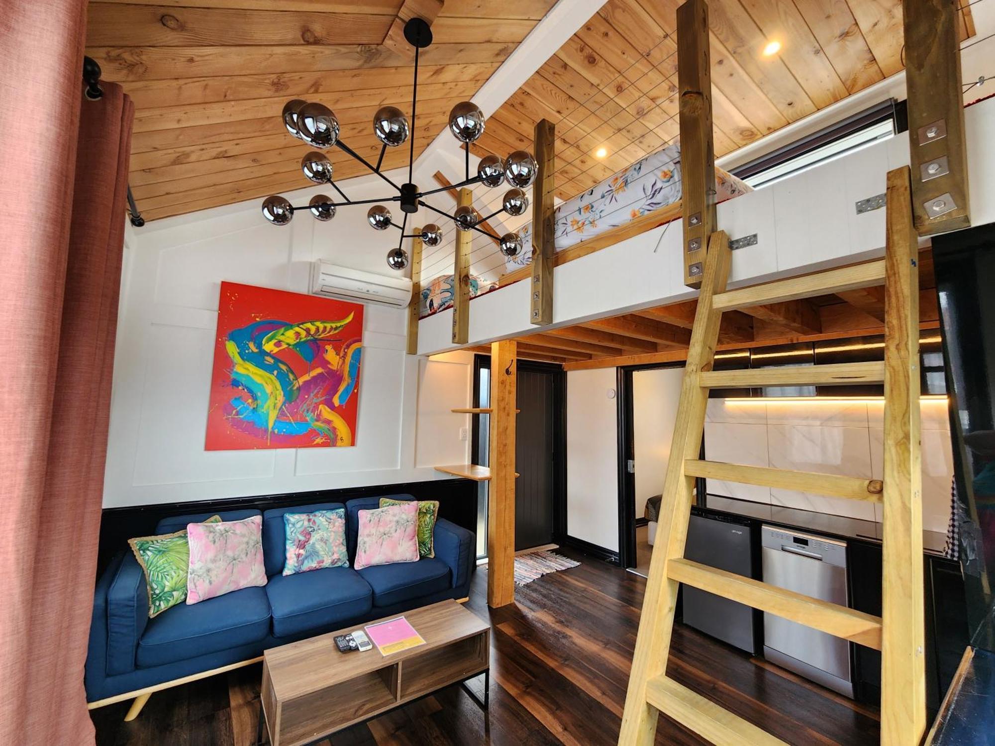 A Stone'S Throw From Town Tiny Home Dunedin Exterior photo